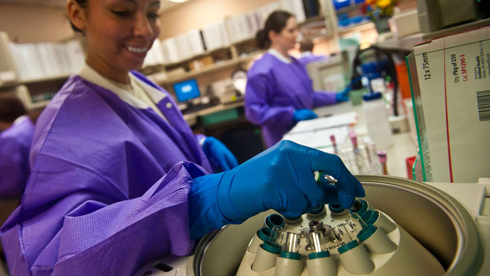 lab airmen organizing 